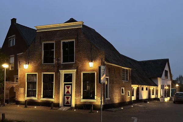 hollandscheleeuw002